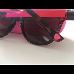 Betsey Johnson pink/brown 💕 Sunglasses